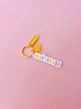 Charger l'image dans la galerie, Porte-clé Maîtresse / Nounou... Cadeau fin d'année scolaire
< img src =https://cdn.shopify.com/s/files/1/0264/4331/7284/files/TYPO_TYPO_TYPO_2020_f0ea7750-d775-4365-9ad6-22312b875fea.jpg?v=1609341423
