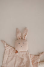 Charger l'image dans la galerie, Doudou Lapin
< img src =https://cdn.shopify.com/s/files/1/0264/4331/7284/files/TYPO_TYPO_TYPO_2020_f0ea7750-d775-4365-9ad6-22312b875fea.jpg?v=1609341423