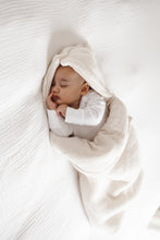 Charger l'image dans la galerie, Nid d'ange - Plusieurs tissus
< img src =https://cdn.shopify.com/s/files/1/0264/4331/7284/files/TYPO_TYPO_TYPO_2020_f0ea7750-d775-4365-9ad6-22312b875fea.jpg?v=1609341423