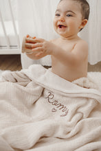 Charger l'image dans la galerie, Couverture douillette
< img src =https://cdn.shopify.com/s/files/1/0264/4331/7284/files/TYPO_TYPO_TYPO_2020_f0ea7750-d775-4365-9ad6-22312b875fea.jpg?v=1609341423