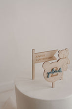 Charger l'image dans la galerie, Cake Topper "Thème Ourson"
< img src =https://cdn.shopify.com/s/files/1/0264/4331/7284/files/TYPO_TYPO_TYPO_2020_f0ea7750-d775-4365-9ad6-22312b875fea.jpg?v=1609341423