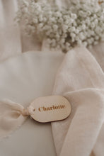 Charger l'image dans la galerie, Marque place bois
< img src =https://cdn.shopify.com/s/files/1/0264/4331/7284/files/TYPO_TYPO_TYPO_2020_f0ea7750-d775-4365-9ad6-22312b875fea.jpg?v=1609341423