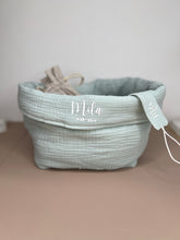 Charger l'image dans la galerie, Panière de rangement
< img src =https://cdn.shopify.com/s/files/1/0264/4331/7284/files/TYPO_TYPO_TYPO_2020_f0ea7750-d775-4365-9ad6-22312b875fea.jpg?v=1609341423