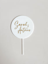 Charger l'image dans la galerie, Cake topper mariage acrylique - Plusieurs formes & visuels
< img src =https://cdn.shopify.com/s/files/1/0264/4331/7284/files/TYPO_TYPO_TYPO_2020_f0ea7750-d775-4365-9ad6-22312b875fea.jpg?v=1609341423