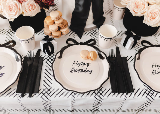 Assiettes papier Joyeux Anniversaire avec nœud, multicolore, 24 cm – lot de 6