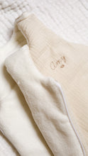Charger l'image dans la galerie, Gigoteuse d'hiver Gaze de coton/ Lin
< img src =https://cdn.shopify.com/s/files/1/0264/4331/7284/files/TYPO_TYPO_TYPO_2020_f0ea7750-d775-4365-9ad6-22312b875fea.jpg?v=1609341423