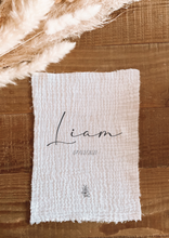 Charger l'image dans la galerie, Affiche gaze de coton
< img src =https://cdn.shopify.com/s/files/1/0264/4331/7284/files/TYPO_TYPO_TYPO_2020_f0ea7750-d775-4365-9ad6-22312b875fea.jpg?v=1609341423