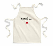 Charger l'image dans la galerie, Tablier de cuisine beige « Double police »
< img src =https://cdn.shopify.com/s/files/1/0264/4331/7284/files/TYPO_TYPO_TYPO_2020_f0ea7750-d775-4365-9ad6-22312b875fea.jpg?v=1609341423