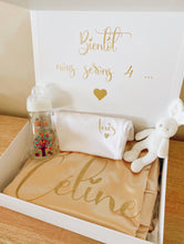 Charger l'image dans la galerie, Box Large - Noir et Blanche
< img src =https://cdn.shopify.com/s/files/1/0264/4331/7284/files/TYPO_TYPO_TYPO_2020_f0ea7750-d775-4365-9ad6-22312b875fea.jpg?v=1609341423