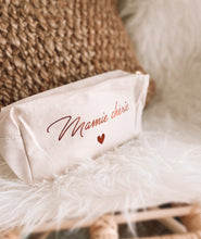 Charger l'image dans la galerie, Trousse
< img src =https://cdn.shopify.com/s/files/1/0264/4331/7284/files/TYPO_TYPO_TYPO_2020_f0ea7750-d775-4365-9ad6-22312b875fea.jpg?v=1609341423