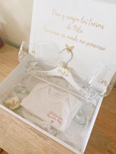 Charger l'image dans la galerie, Box Large - Noir et Blanche
< img src =https://cdn.shopify.com/s/files/1/0264/4331/7284/files/TYPO_TYPO_TYPO_2020_f0ea7750-d775-4365-9ad6-22312b875fea.jpg?v=1609341423