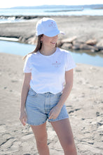 Charger l'image dans la galerie, Casquette - Collection EVJF/EVG
< img src =https://cdn.shopify.com/s/files/1/0264/4331/7284/files/TYPO_TYPO_TYPO_2020_f0ea7750-d775-4365-9ad6-22312b875fea.jpg?v=1609341423