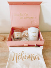 Charger l'image dans la galerie, Bougie - 2 dimensions
< img src =https://cdn.shopify.com/s/files/1/0264/4331/7284/files/TYPO_TYPO_TYPO_2020_f0ea7750-d775-4365-9ad6-22312b875fea.jpg?v=1609341423