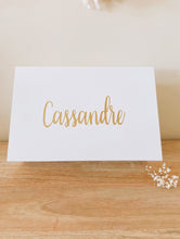 Charger l'image dans la galerie, Box Large - Noir et Blanche
< img src =https://cdn.shopify.com/s/files/1/0264/4331/7284/files/TYPO_TYPO_TYPO_2020_f0ea7750-d775-4365-9ad6-22312b875fea.jpg?v=1609341423