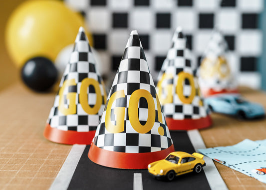 Chapeaux de fête GO!, 16 cm, mélange de couleurs (1 pqt. / 6 pc.)