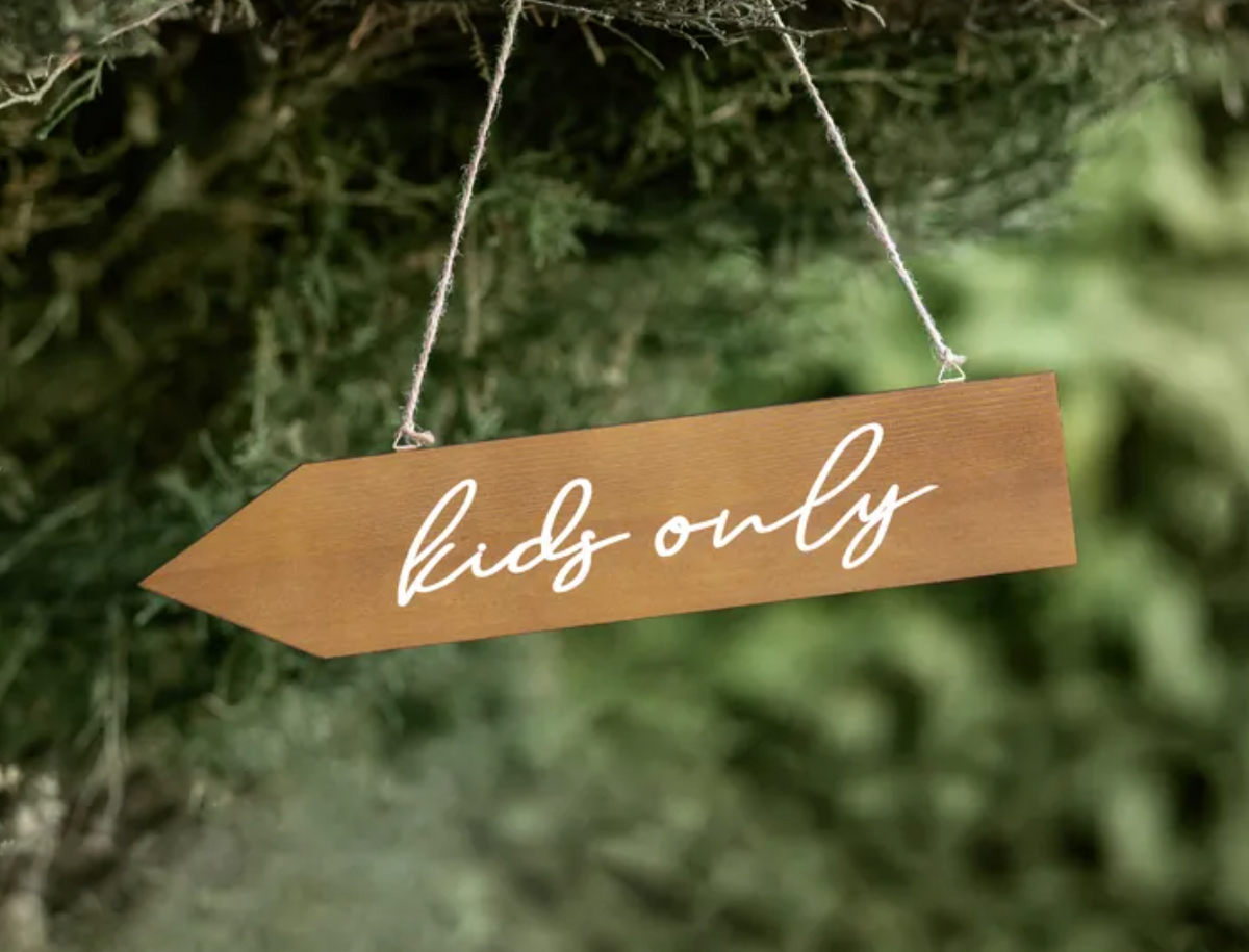 Panneau de signalisation en bois "Kids Only"