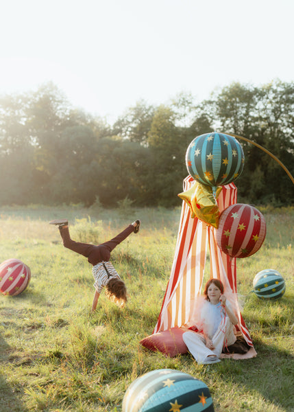 Ballon étoilé vert et or – Anniversaire Cirque