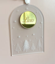 Charger l&#39;image dans la galerie, Boule Arche + prénom
< img src =https://cdn.shopify.com/s/files/1/0264/4331/7284/files/TYPO_TYPO_TYPO_2020_f0ea7750-d775-4365-9ad6-22312b875fea.jpg?v=1609341423