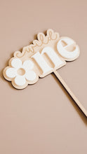 Charger l&#39;image dans la galerie, Cake topper Wild One - Marguerite
< img src =https://cdn.shopify.com/s/files/1/0264/4331/7284/files/TYPO_TYPO_TYPO_2020_f0ea7750-d775-4365-9ad6-22312b875fea.jpg?v=1609341423