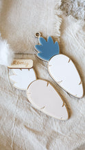 Charger l&#39;image dans la galerie, Décoration de Pâques - Carotte
< img src =https://cdn.shopify.com/s/files/1/0264/4331/7284/files/TYPO_TYPO_TYPO_2020_f0ea7750-d775-4365-9ad6-22312b875fea.jpg?v=1609341423