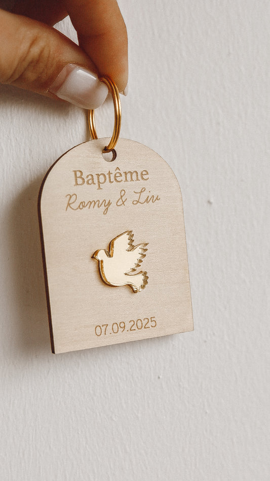 Porte clé Baptême en bois - Forme arche