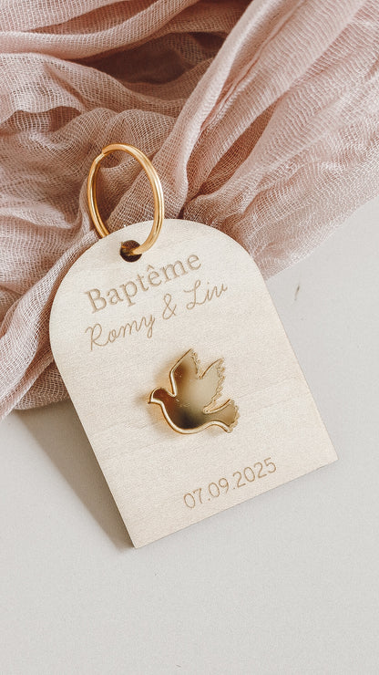 Porte clé Baptême en bois - Forme arche