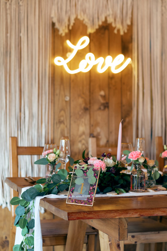 Neon LED - Love, blanc, 61x27.4 cm