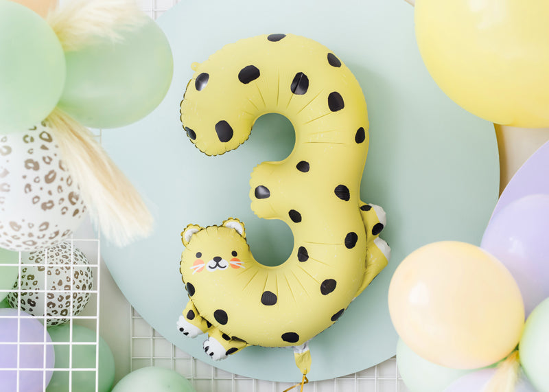 Ballons blancs tachetés 30 cm – Lot de 50