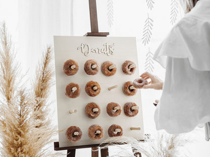 Mur à donuts, bois naturel, 45x55cm