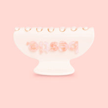 Charger l'image dans la galerie, Barrette - Bestie
< img src =https://cdn.shopify.com/s/files/1/0264/4331/7284/files/TYPO_TYPO_TYPO_2020_f0ea7750-d775-4365-9ad6-22312b875fea.jpg?v=1609341423