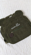 Charger l&#39;image dans la galerie, Sac à dos &quot;Ourson&quot; - Plusieurs couleurs
< img src =https://cdn.shopify.com/s/files/1/0264/4331/7284/files/TYPO_TYPO_TYPO_2020_f0ea7750-d775-4365-9ad6-22312b875fea.jpg?v=1609341423